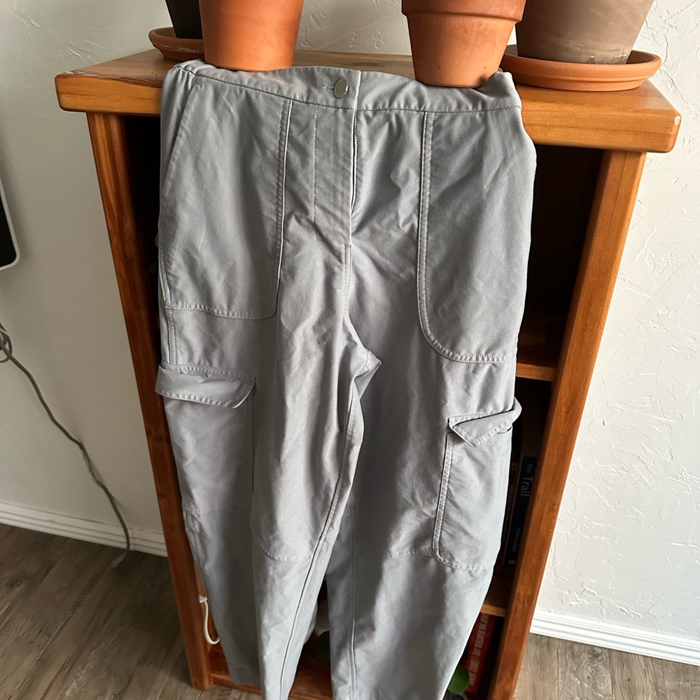 Lululemon Light Utilitech Cargo Pocket HR Pant — Women’s